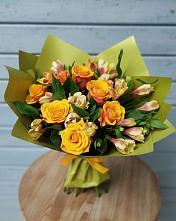 Букет цветов из:  Альстромерии и Розы в Штурме