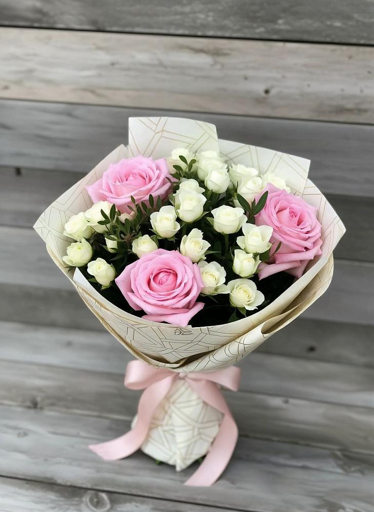 Букет цветов из: Розы в Штурме