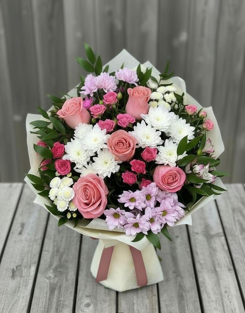Букет цветов из: Альстромерии, Гвоздики, Розы и Хризантемы в Штурме