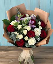Букет цветов из:  Розы и Альстромерии в Штурме