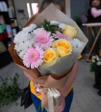 Букет цветов из:  Герберы, Розы и Хризантемы в Штурме