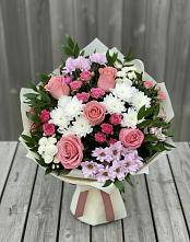 Букет цветов из:  Альстромерии, Гвоздики, Розы и Хризантемы в Штурме