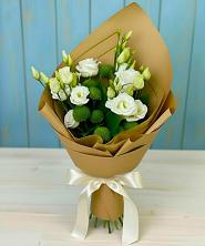 Букет цветов из:  Хризантемы и Лизиантусы в Штурме