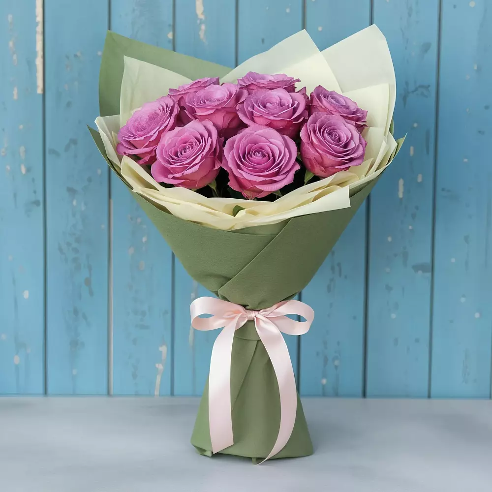 Букет Розы Фёрст Леди в Штурме