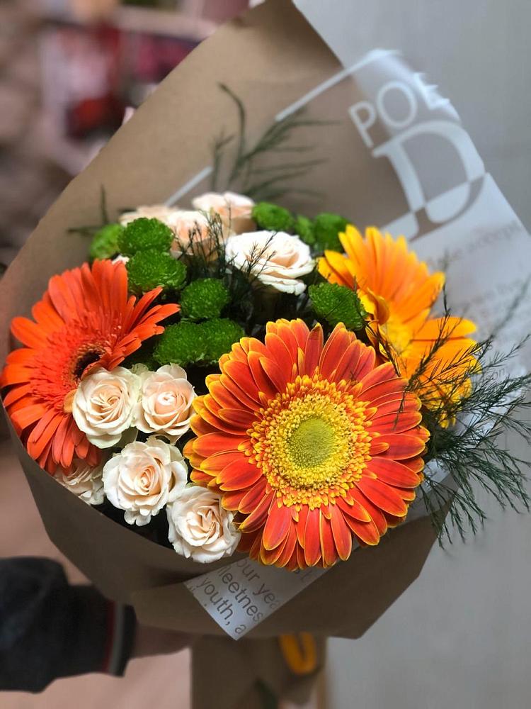 Букет цветов из: Герберы, Хризантемы и Розы в Штурме