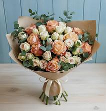 Букет цветов из:  Альстромерии и Розы в Штурме