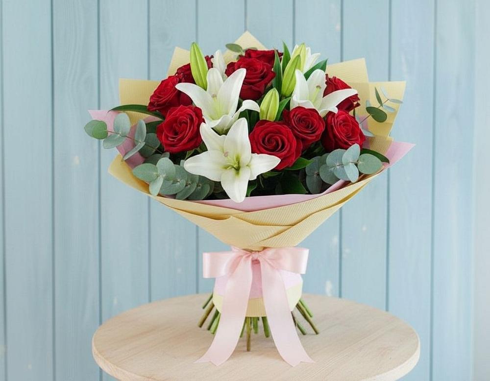 Букет цветов из: Лилии и Розы в Штурме
